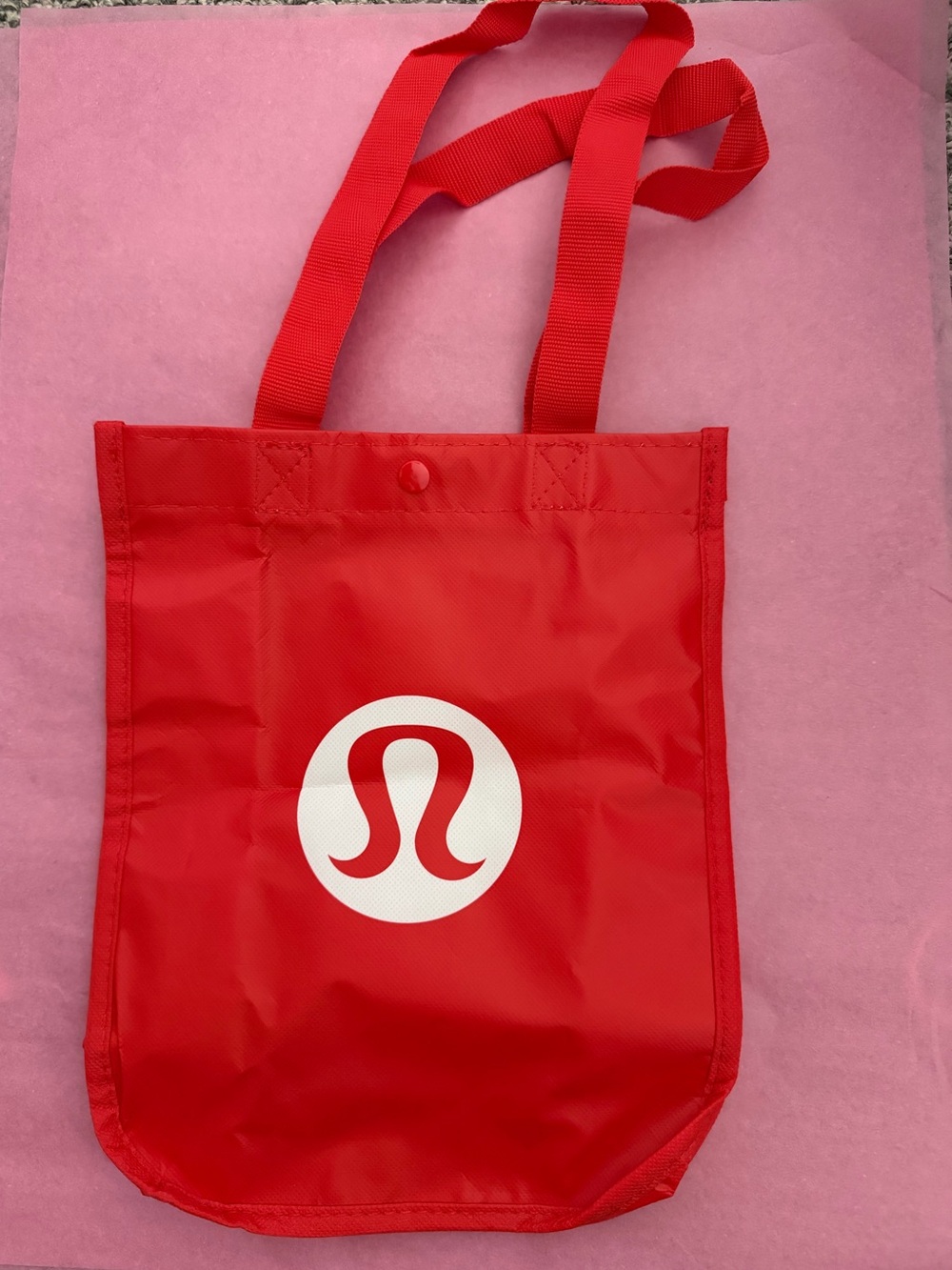 Lululemon small red tote